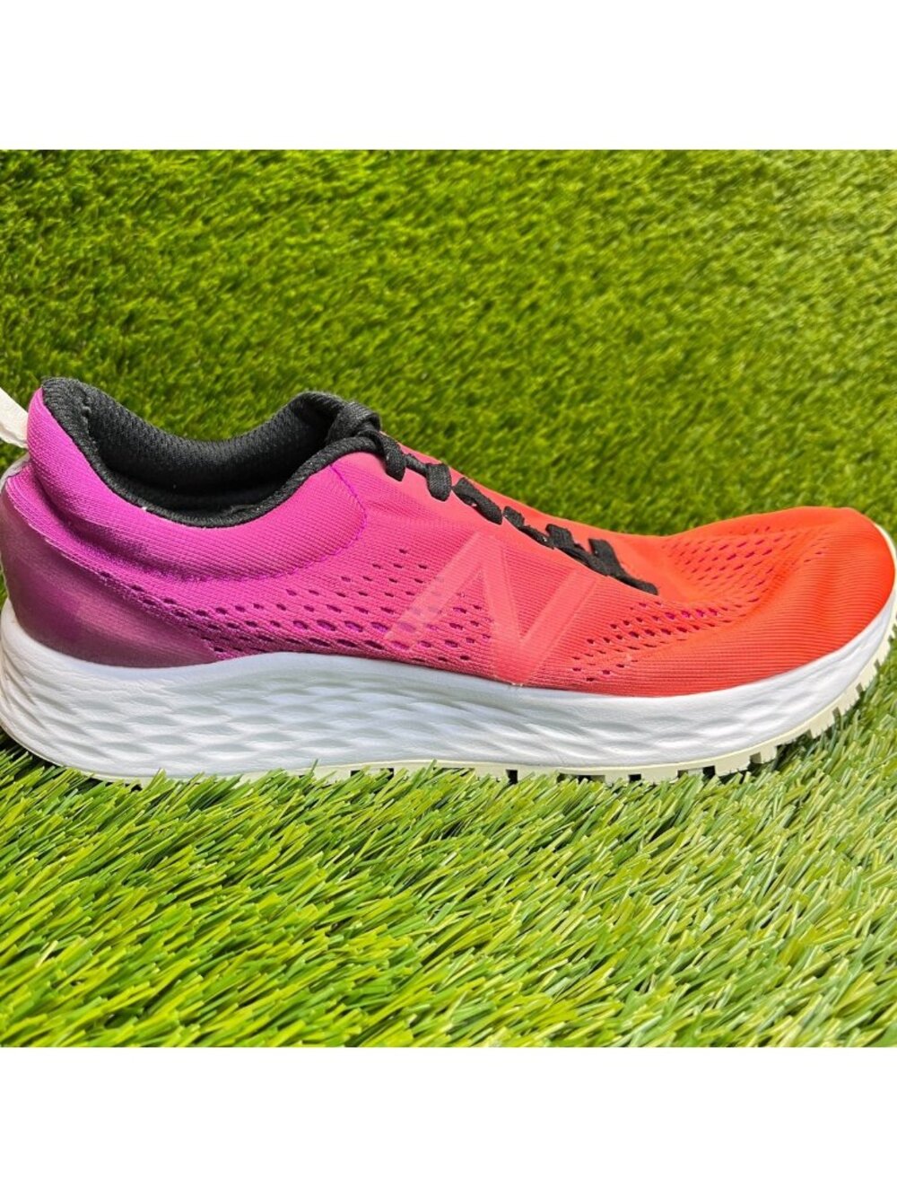 New Balance Fresh Foam Arishi V3 Womens Size 9.5 Orange Running Shoes Sneakers